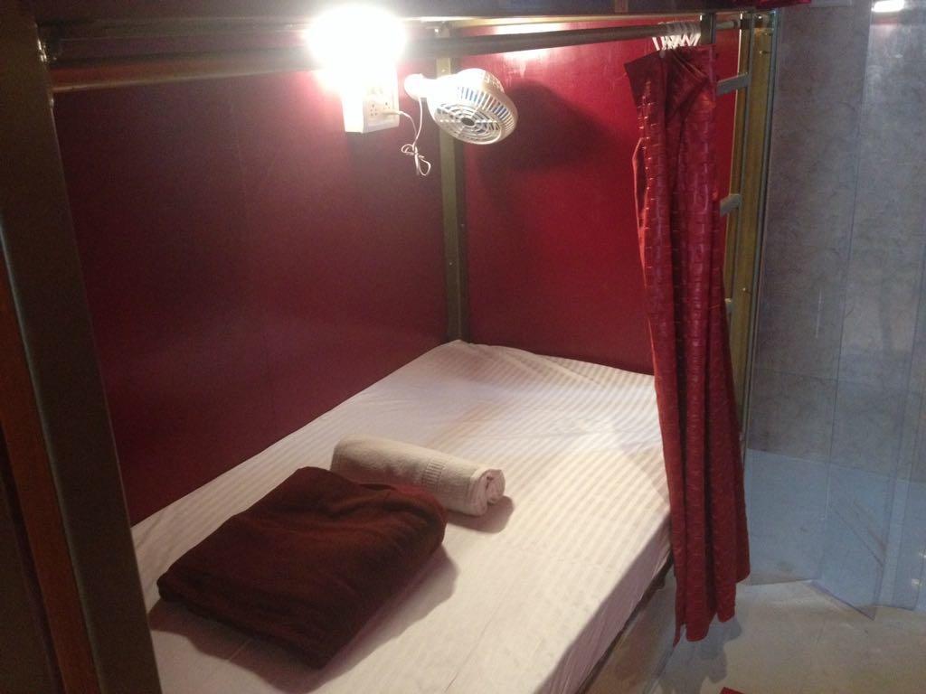 Dream Dormitory Mumbai Exterior photo